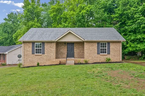 628 Woodhaven Drive Clarksville TN 37042