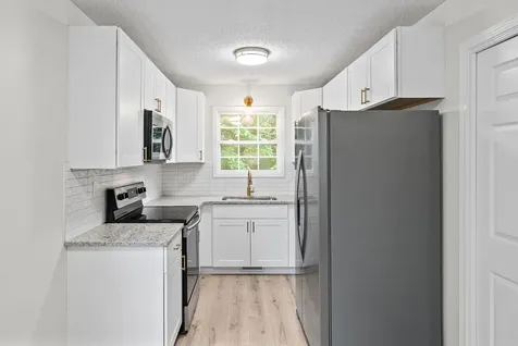 628 Woodhaven Drive Clarksville TN 37042