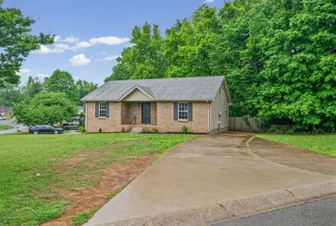 628 Woodhaven Drive Clarksville TN 37042