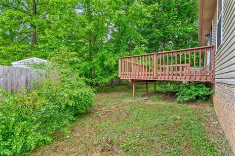 628 Woodhaven Drive Clarksville TN 37042