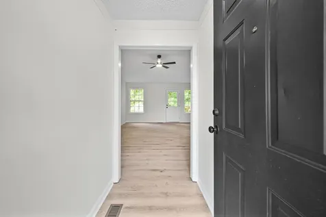 628 Woodhaven Drive Clarksville TN 37042