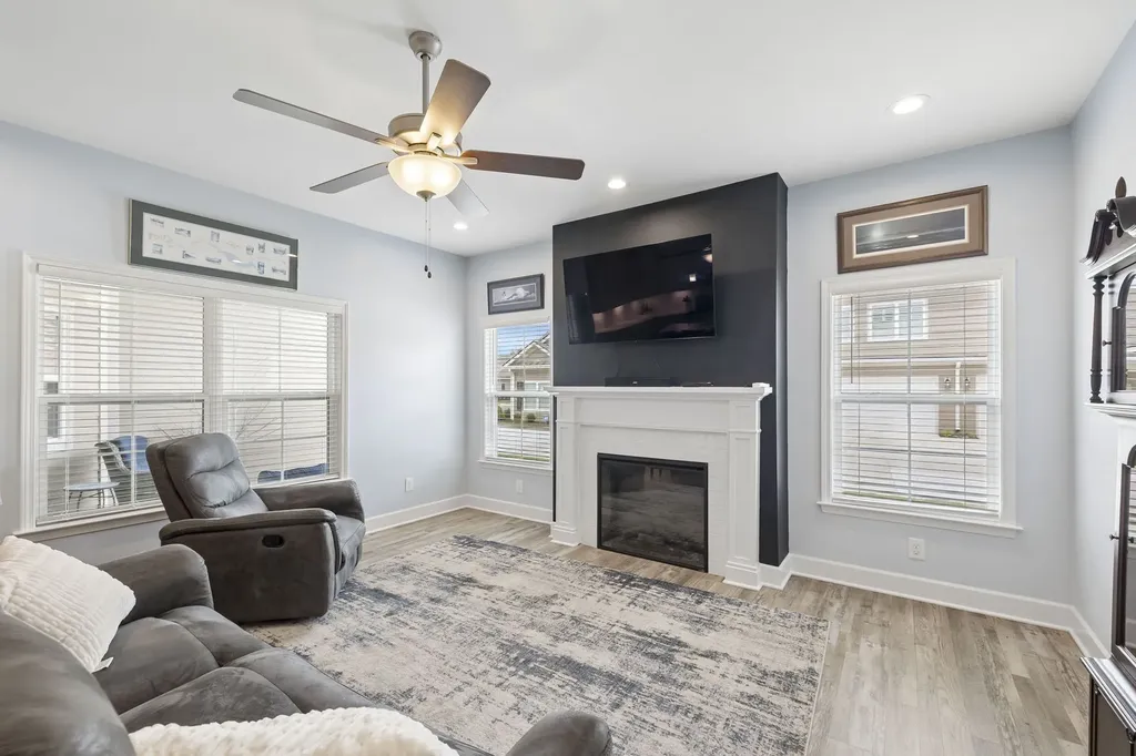 2664 Stonecenter Lane Murfreesboro TN 37128