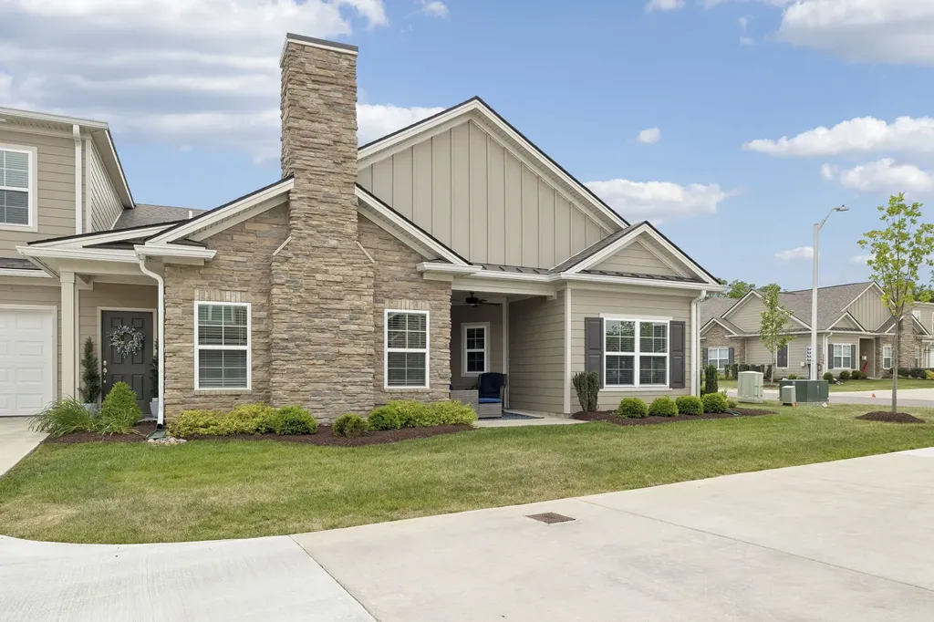 2664 Stonecenter Lane Murfreesboro TN 37128