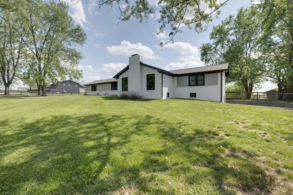 1071 Connie Drive Gallatin TN 37066