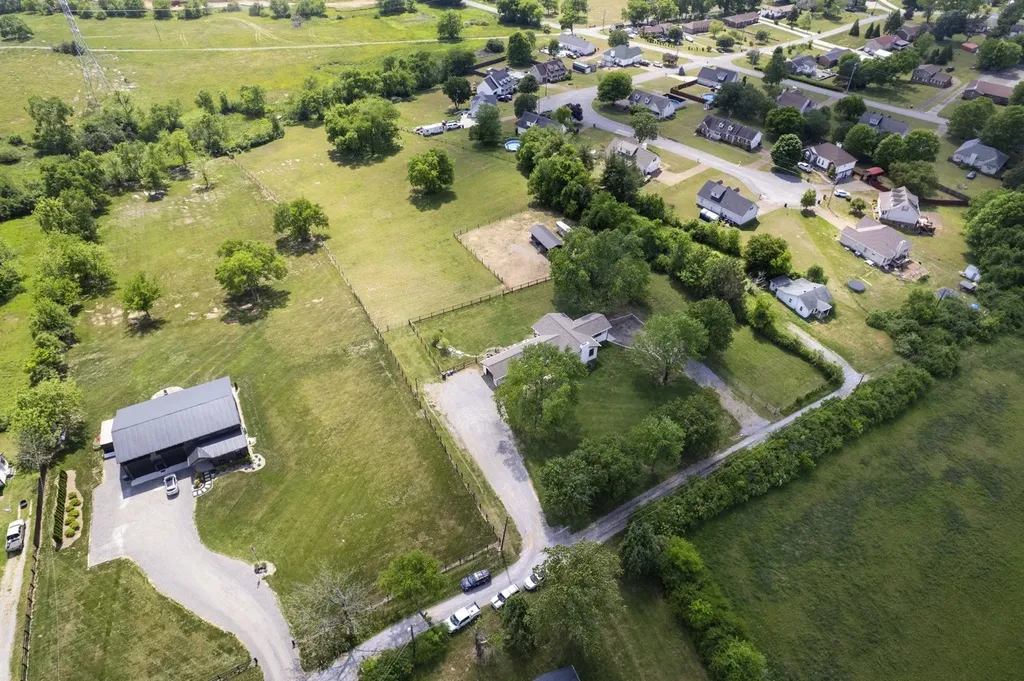 1071 Connie Drive Gallatin TN 37066