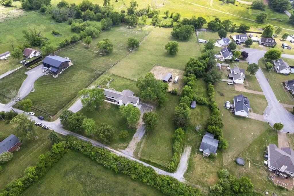 1071 Connie Drive Gallatin TN 37066