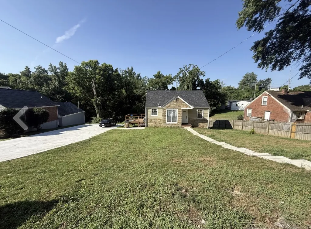 1303 Saturn Drive Nashville TN 37217
