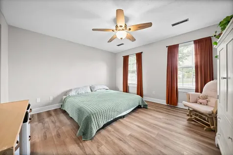 202 Man O War Drive Oak Grove KY 42262