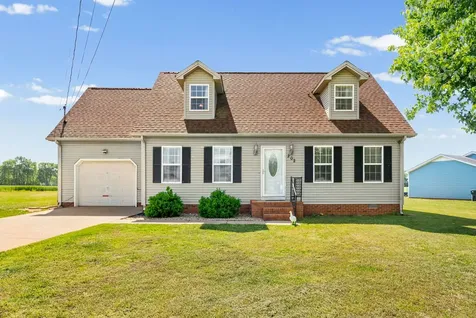 202 Man O War Drive Oak Grove KY 42262
