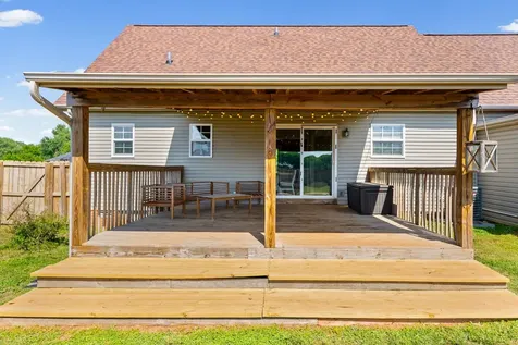 202 Man O War Drive Oak Grove KY 42262