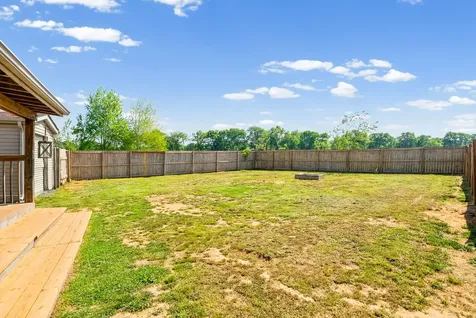 202 Man O War Drive Oak Grove KY 42262