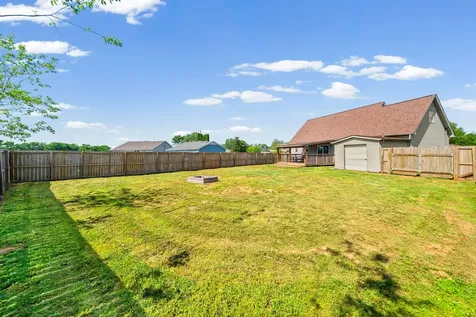 202 Man O War Drive Oak Grove KY 42262