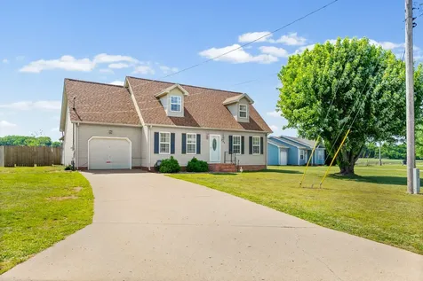 202 Man O War Drive Oak Grove KY 42262