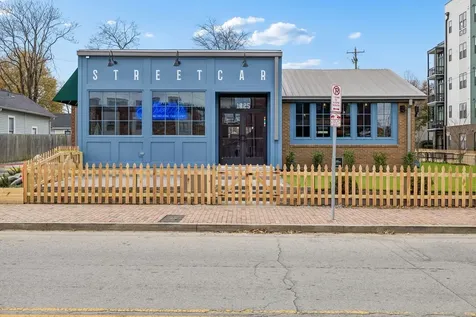 1613A 7th Ave, N Nashville TN 37208
