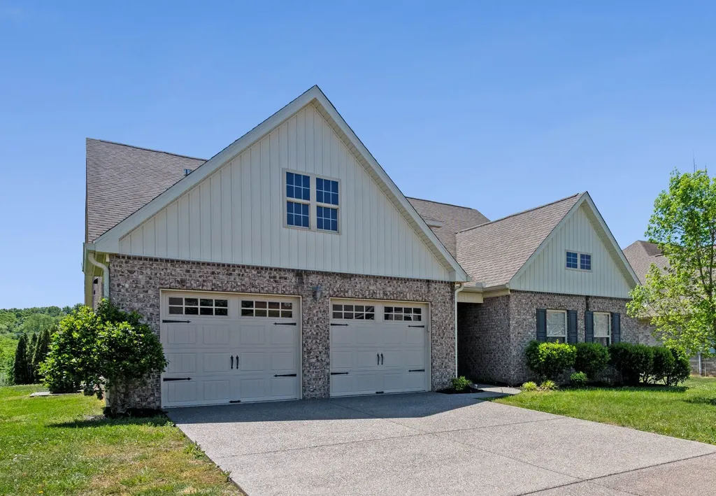 168 Meandering Drive Lebanon TN 37090