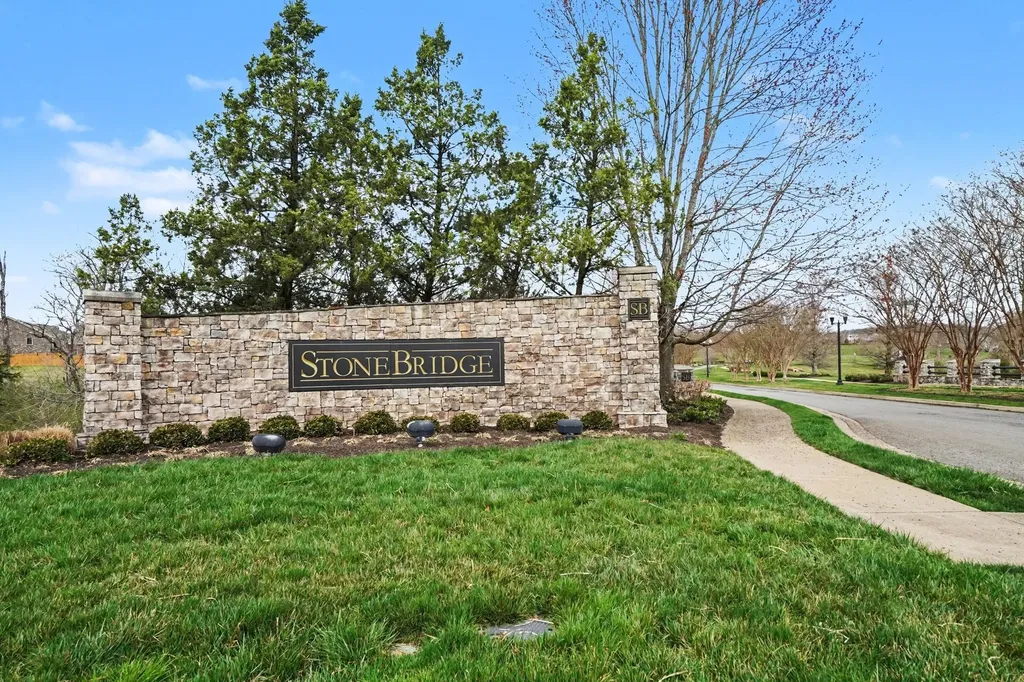 168 Meandering Drive Lebanon TN 37090