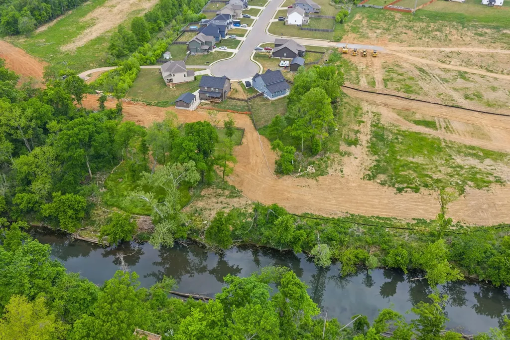 1159 Governors Run Clarksville TN 37042