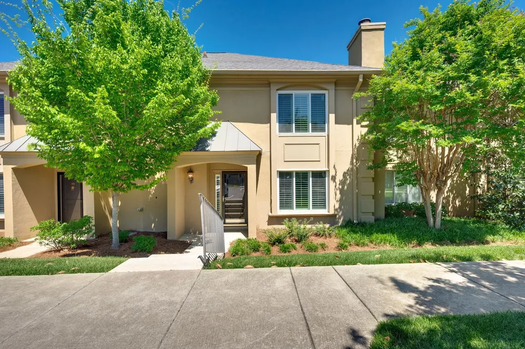 4487 Post Place Nashville TN 37205