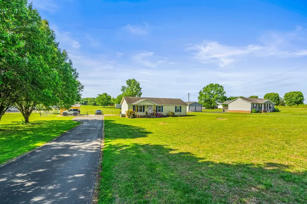 3922 Armstrong Road Springfield TN 37172