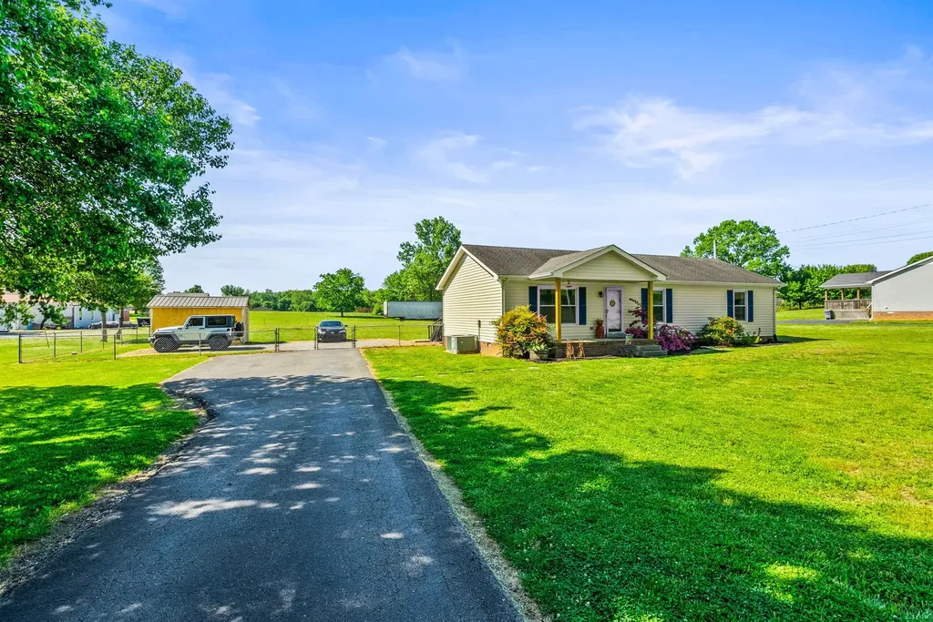 3922 Armstrong Road Springfield TN 37172