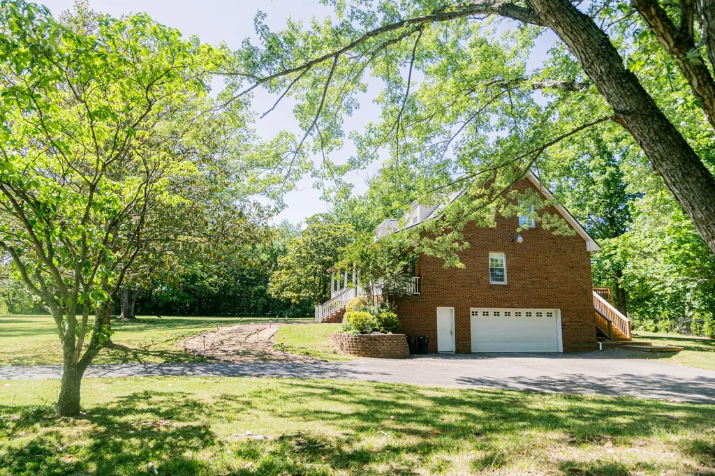 146 Volunteer Road Murfreesboro TN 37128