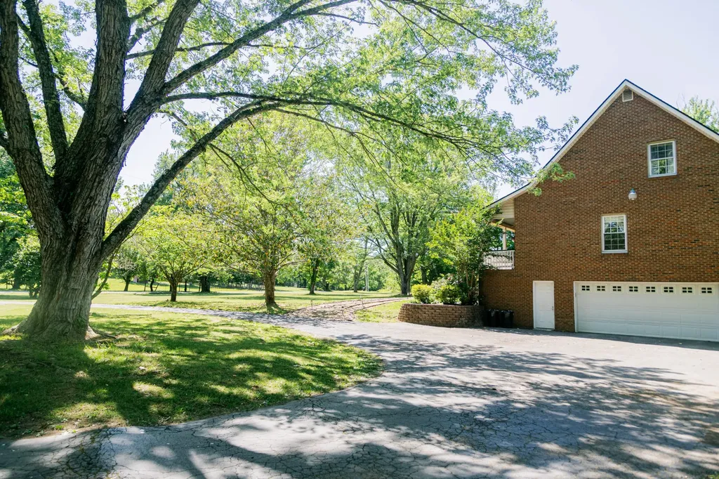 146 Volunteer Road Murfreesboro TN 37128