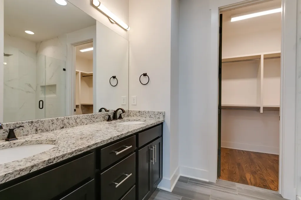 3221B Lincoln Avenue Nashville TN 37218