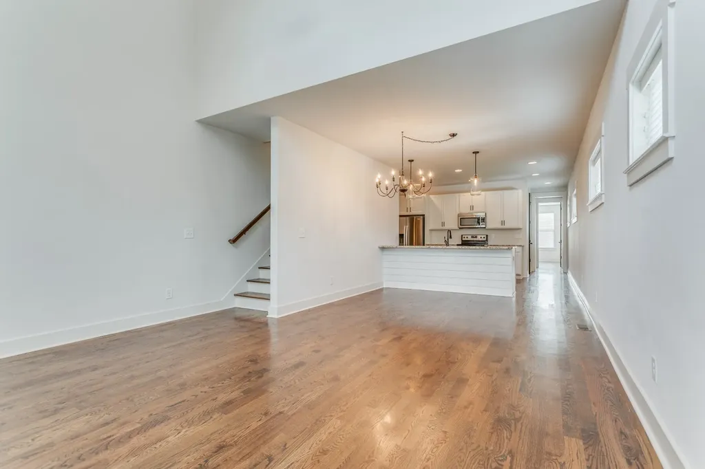 3221B Lincoln Avenue Nashville TN 37218