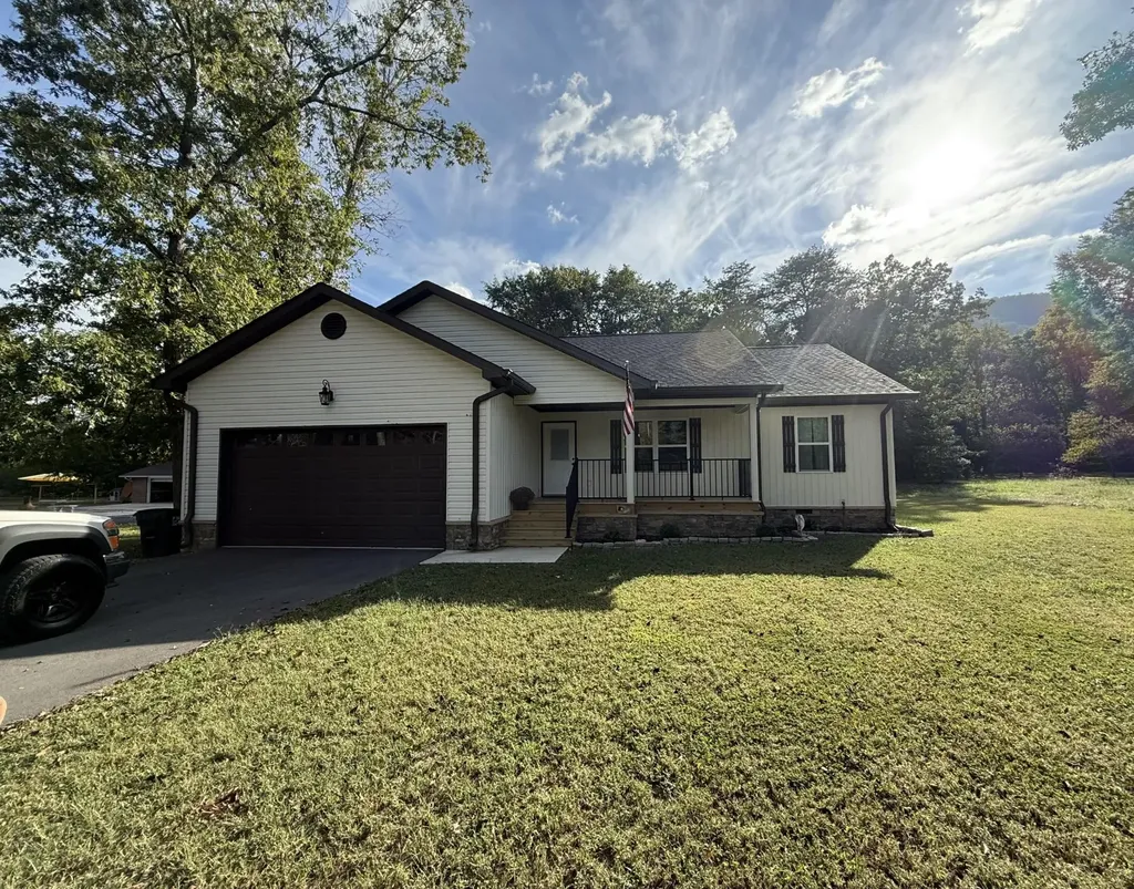 418 Old State Highway 8 Dunlap TN 37327