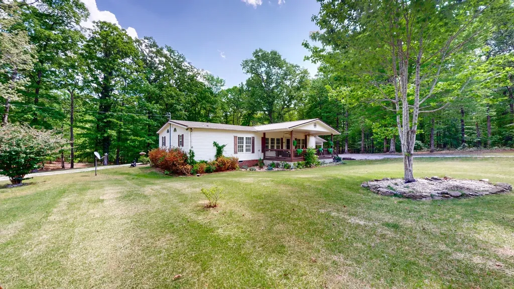 250 Brazzell Road Dickson TN 37055