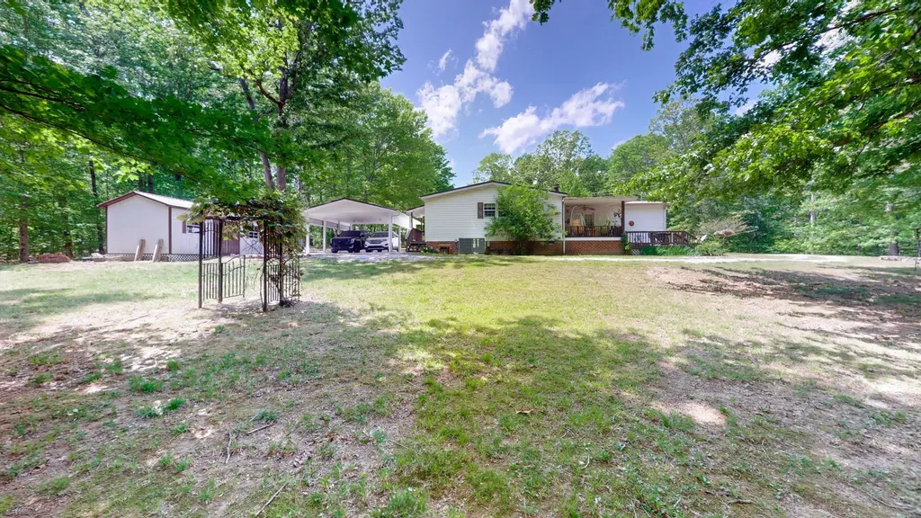 250 Brazzell Road Dickson TN 37055