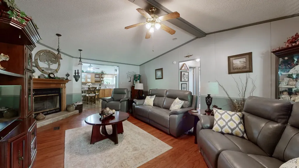 250 Brazzell Road Dickson TN 37055