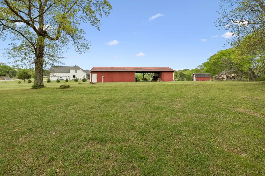 7102 Hartsville Pike Lebanon TN 37087