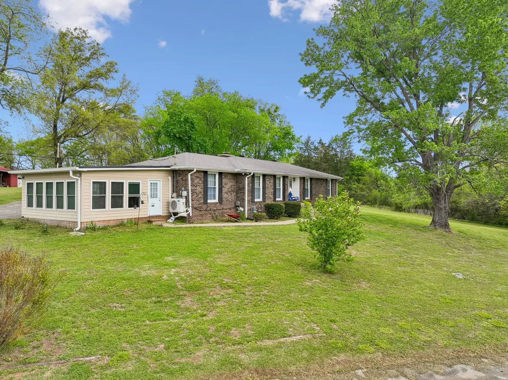 7102 Hartsville Pike Lebanon TN 37087