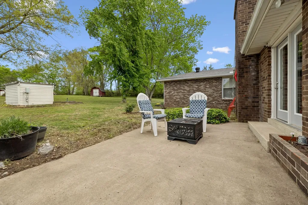 7102 Hartsville Pike Lebanon TN 37087