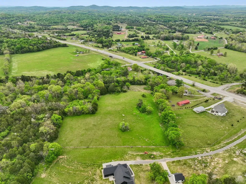 7102 Hartsville Pike Lebanon TN 37087