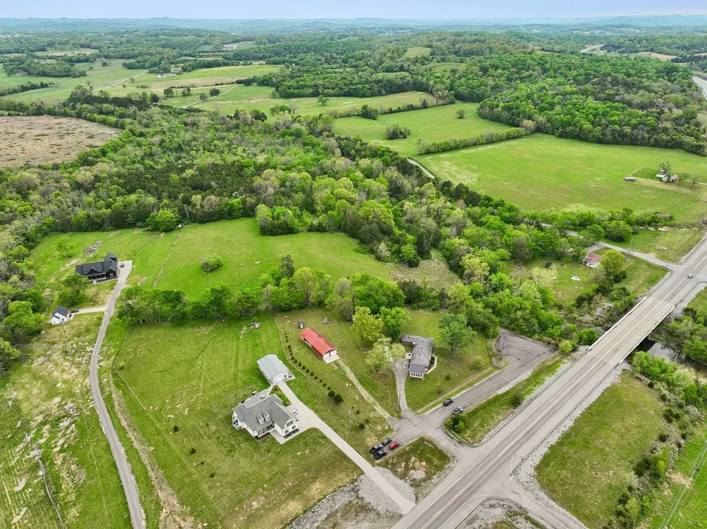 7102 Hartsville Pike Lebanon TN 37087