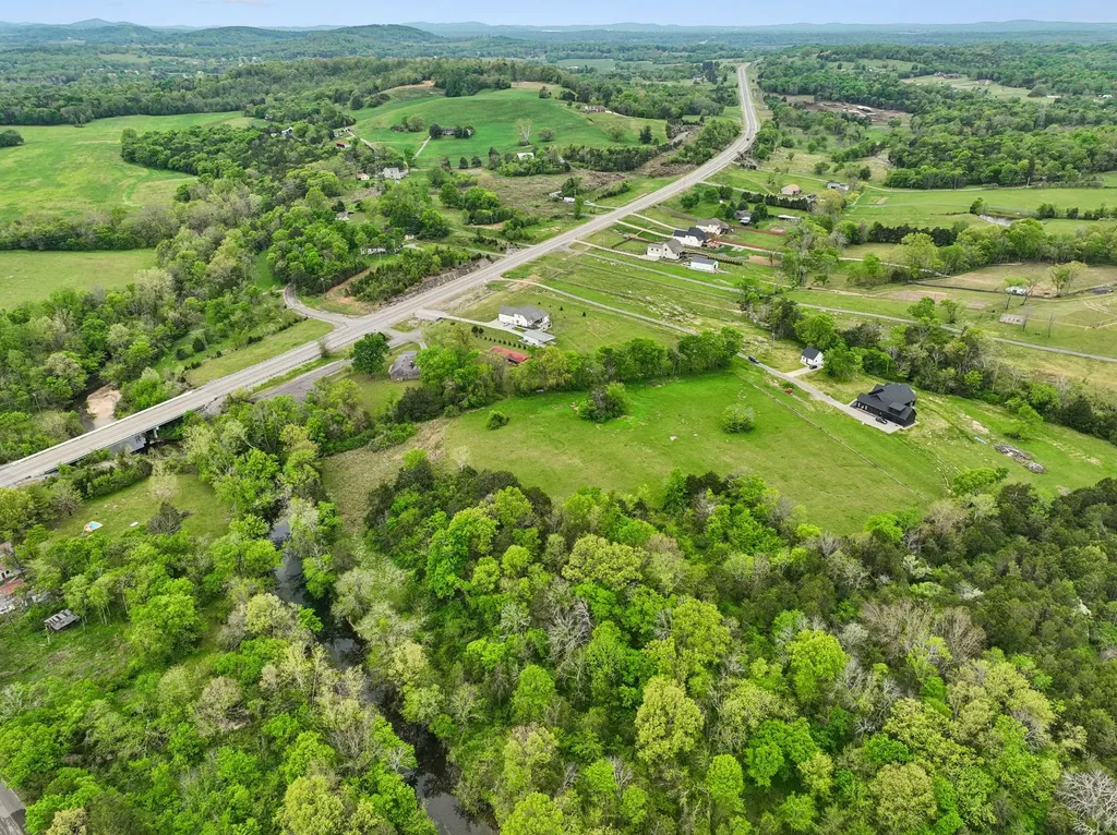 7102 Hartsville Pike Lebanon TN 37087