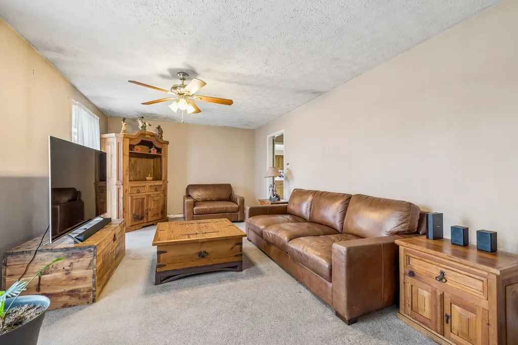 7102 Hartsville Pike Lebanon TN 37087