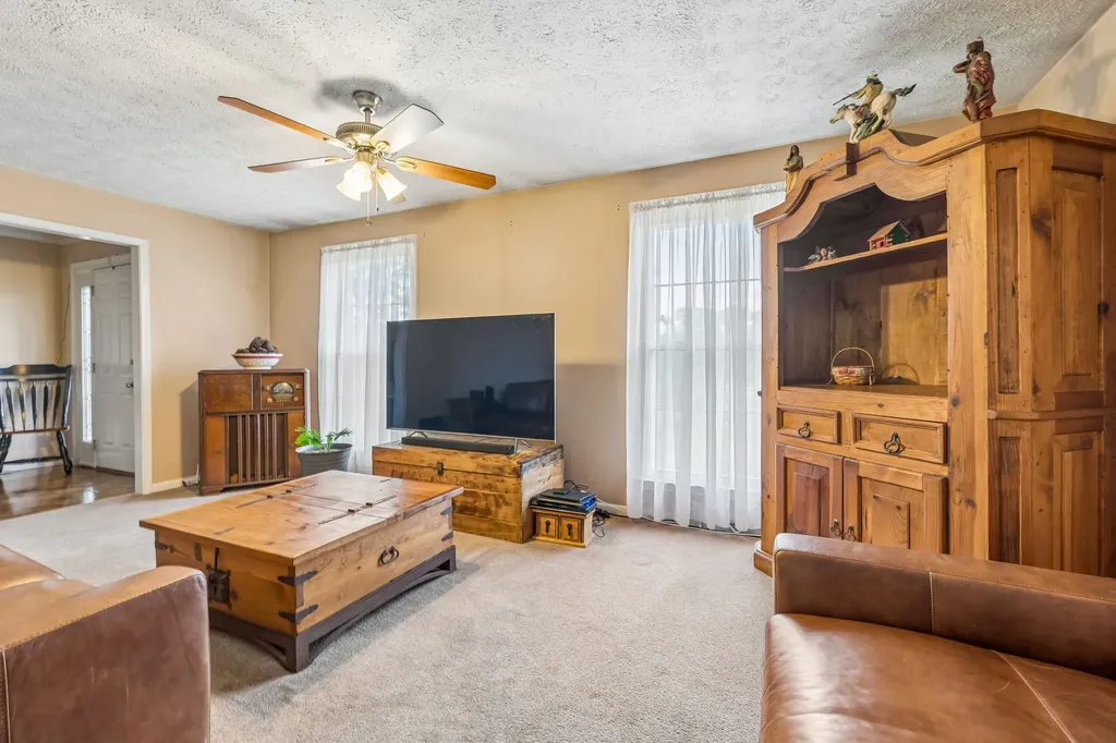 7102 Hartsville Pike Lebanon TN 37087