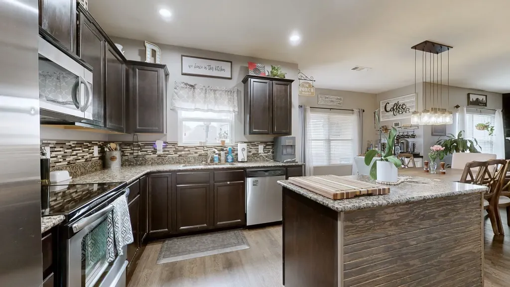 629 Pemberton Drive Lebanon TN 37087