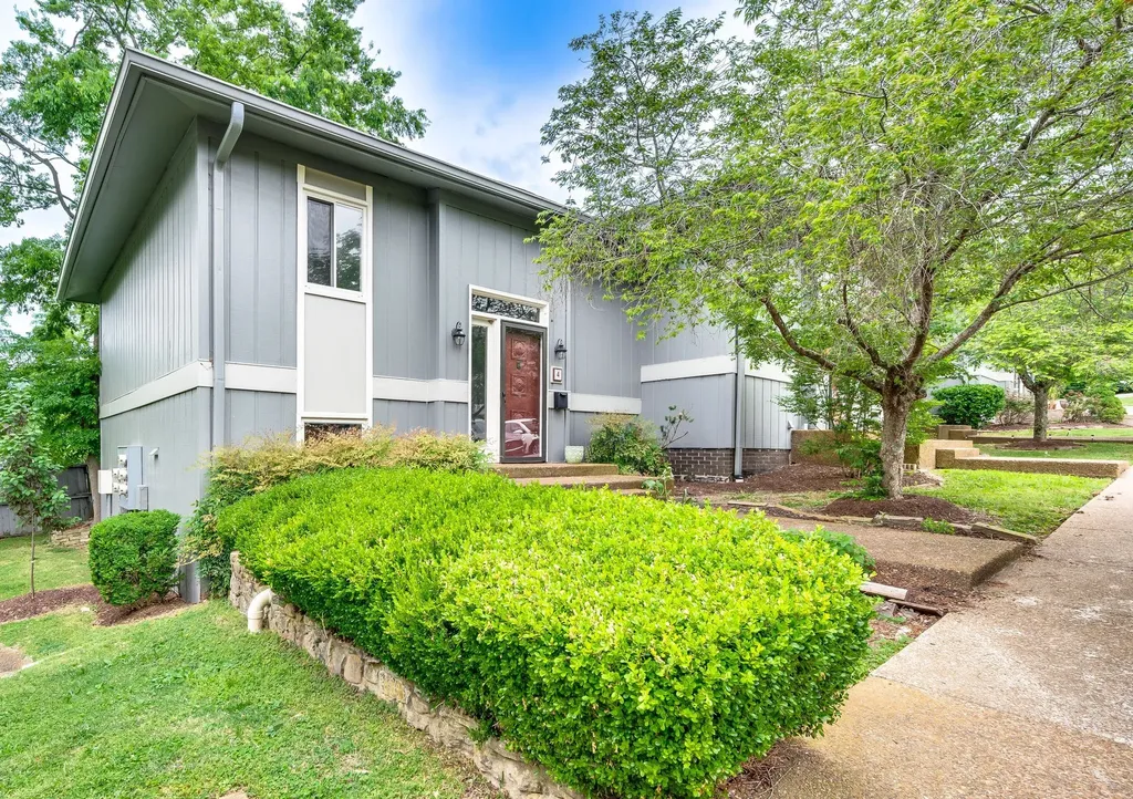 21 Vaughns Gap Road Nashville TN 37205
