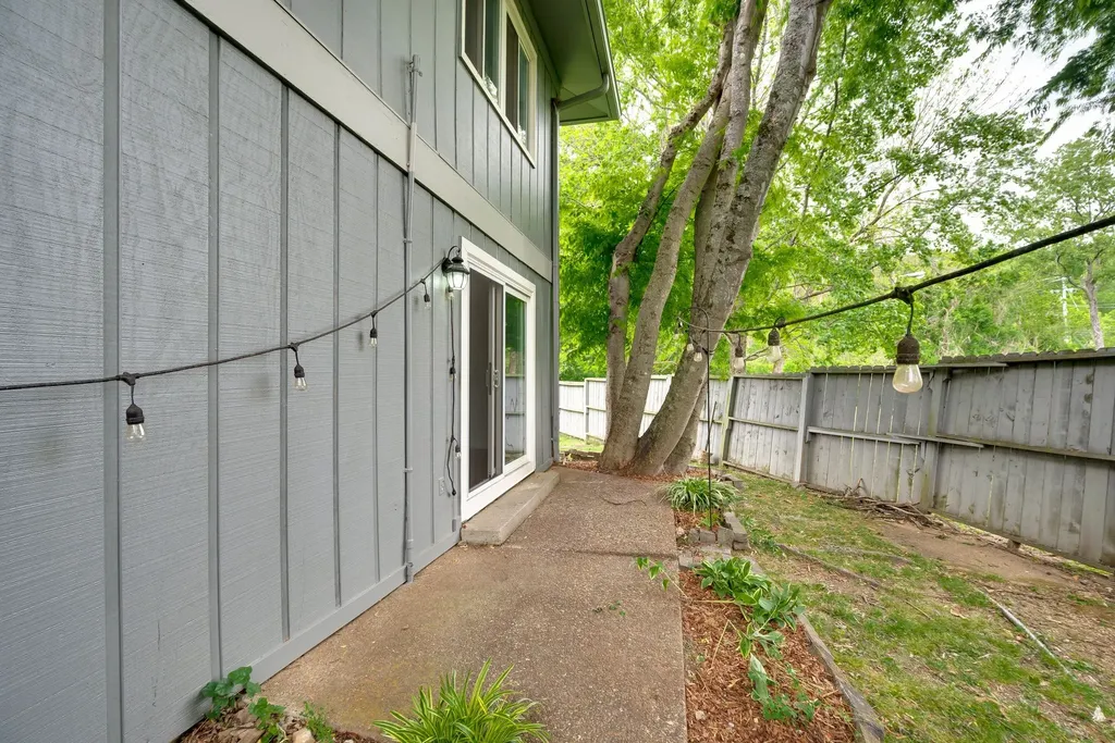 21 Vaughns Gap Road Nashville TN 37205