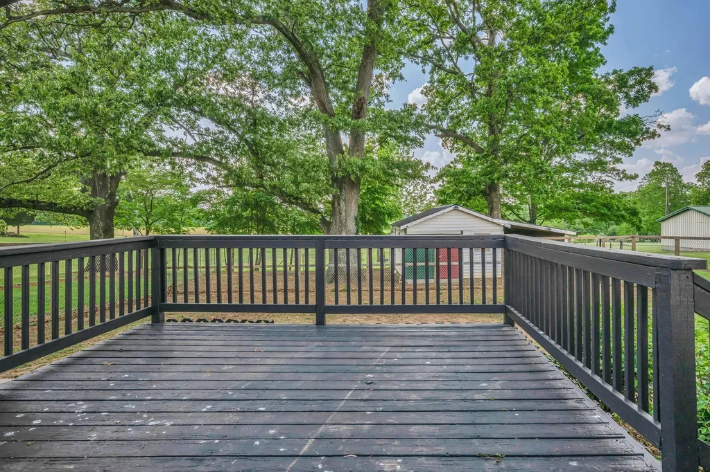 5912 Old Church Road Springfield TN 37172