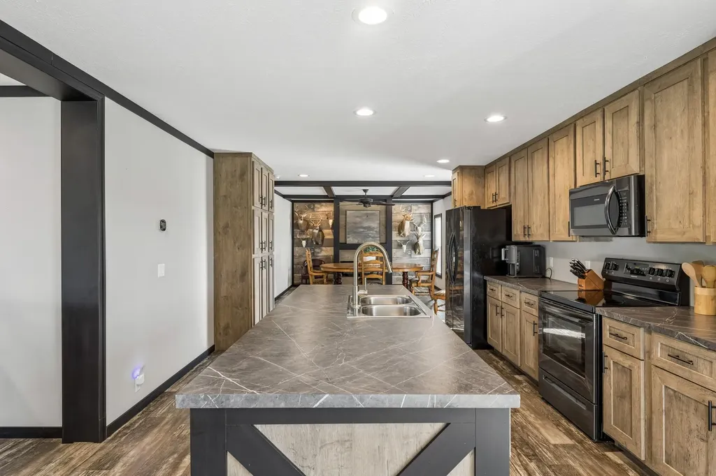2089 Bear Creek Pike Columbia TN 38401