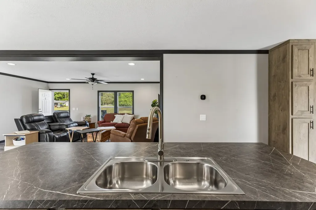 2089 Bear Creek Pike Columbia TN 38401