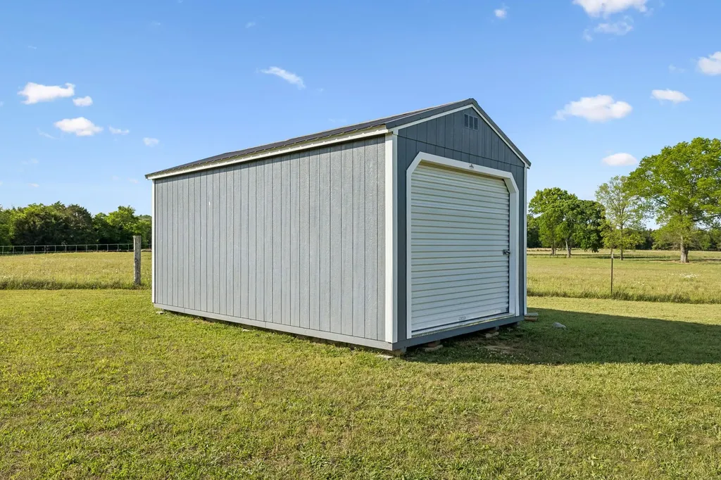 2089 Bear Creek Pike Columbia TN 38401