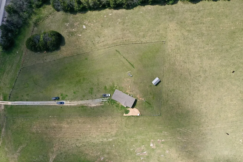 2089 Bear Creek Pike Columbia TN 38401
