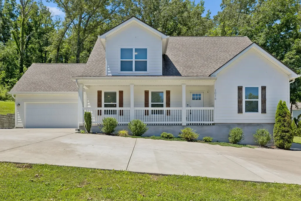 1016 Forestwood Road Ashland City TN 37015