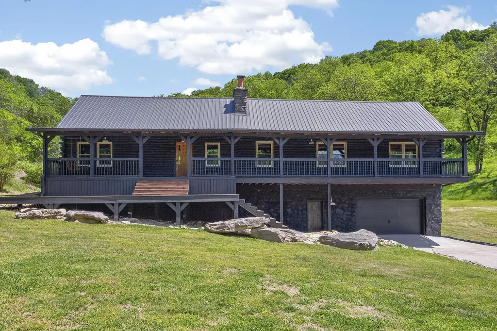 1370 Dog Branch Road Dixon Springs TN 37057